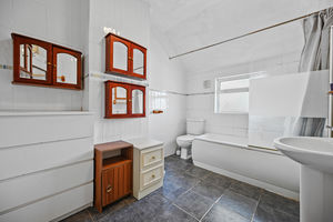 Photo 1- click for photo gallery